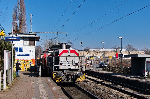 271 006