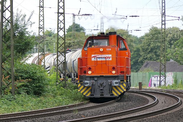 275 001