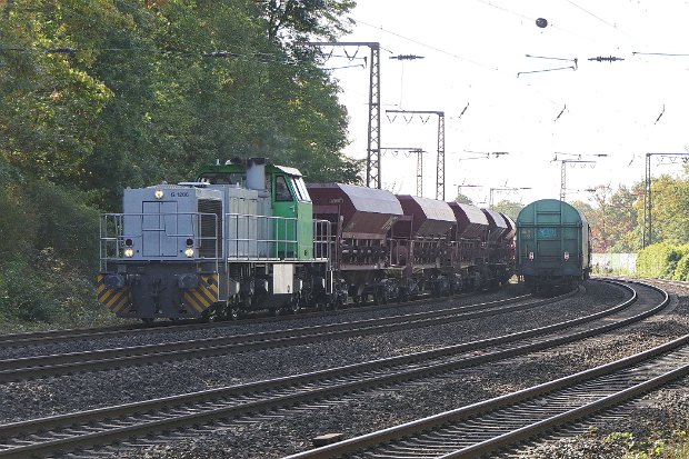 275 016