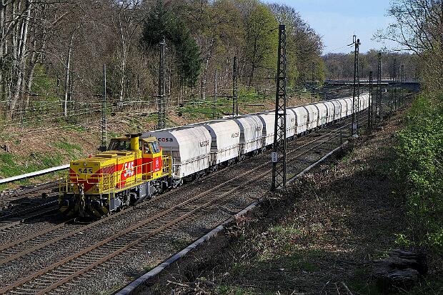 275 112