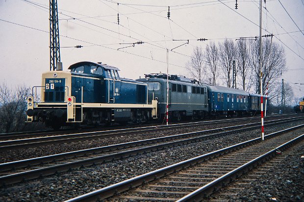 290 104
