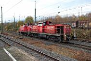 294 671 - 2025-11-13-007 Bochum Langendreer 294 671 zieht 363 235 Richtung Dortmund