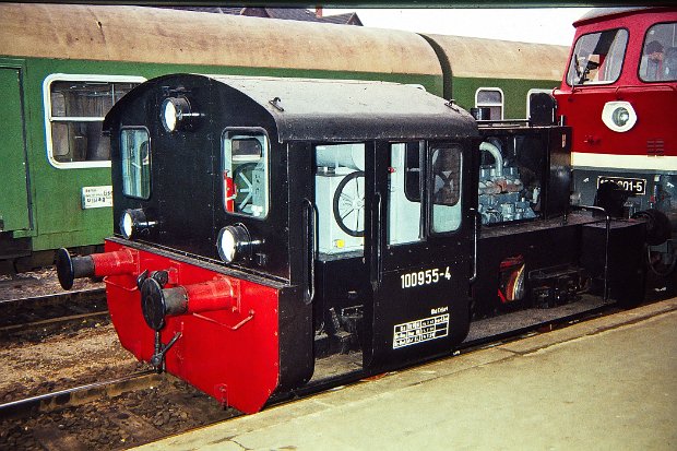 100 995