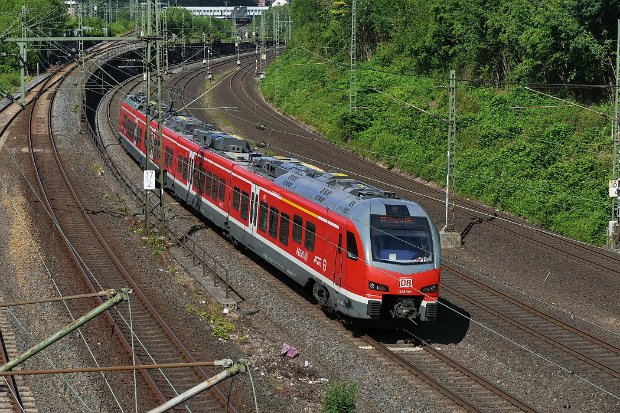 1428 005