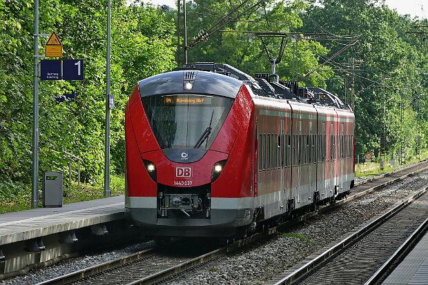 1440 037