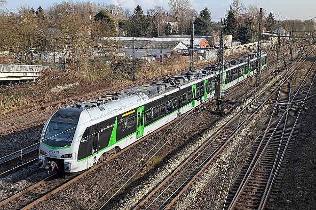 2429 001