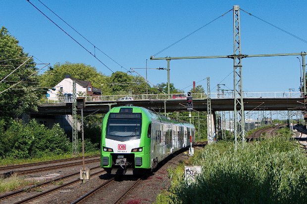 3427 004