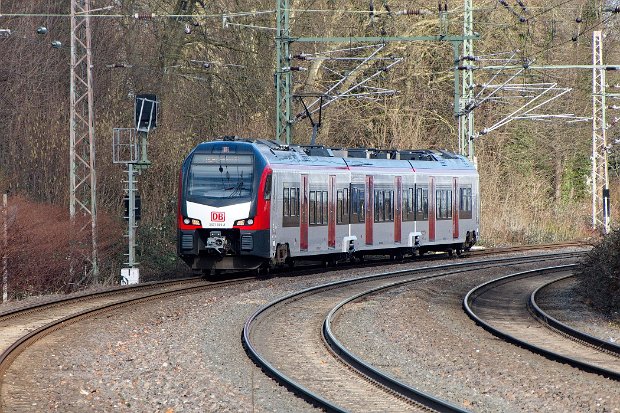 3427 009