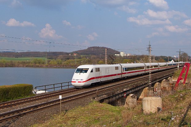 401 014
