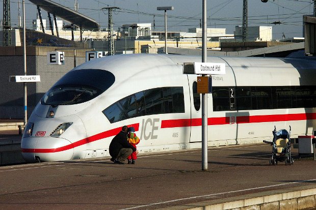 403 005