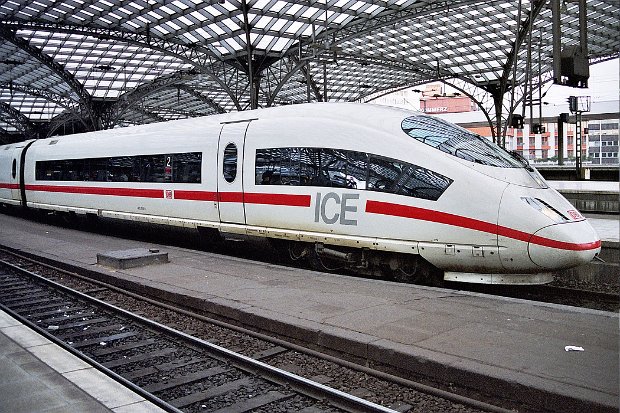 403 008