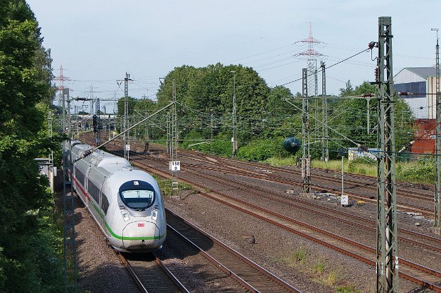 407 002