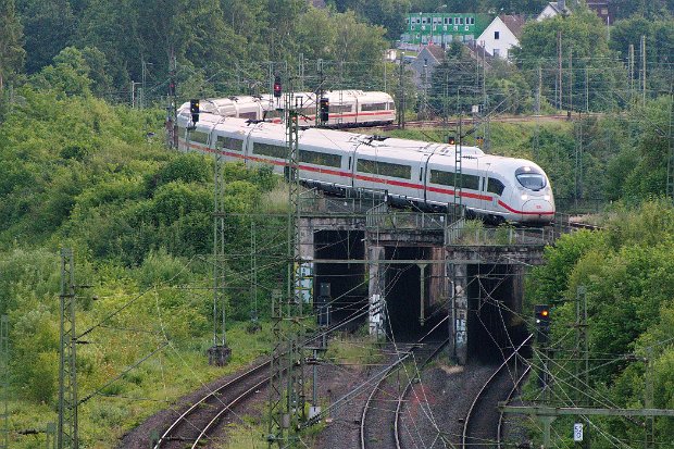407 007