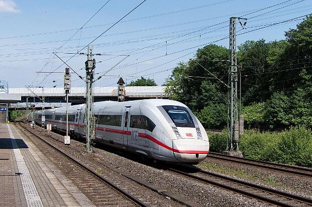 412 004