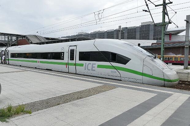 412 024