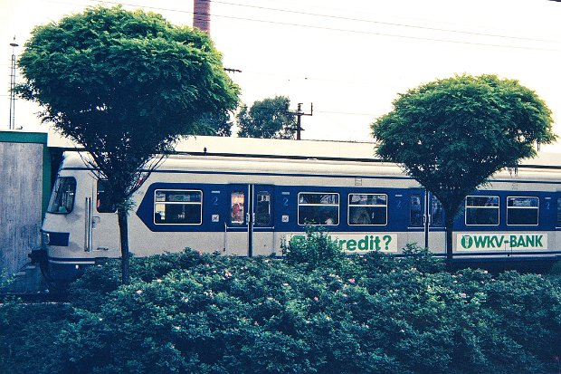 420 018