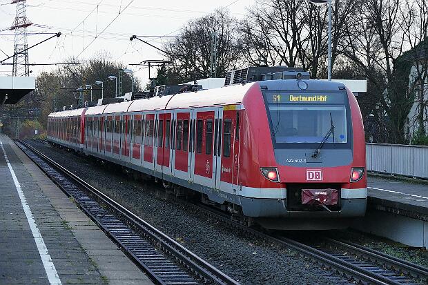 422 002
