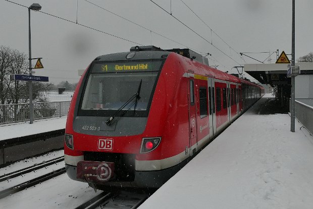 422 003
