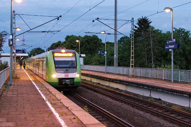 422 008