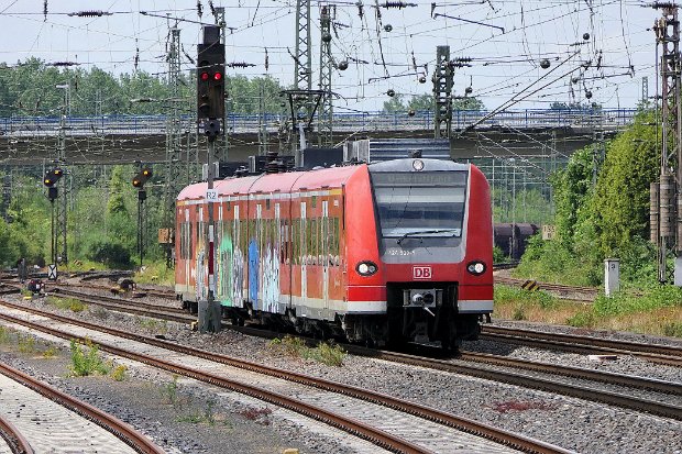 424 039