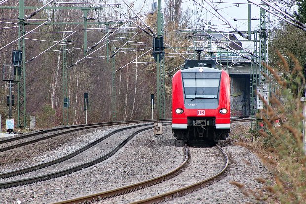 426 005