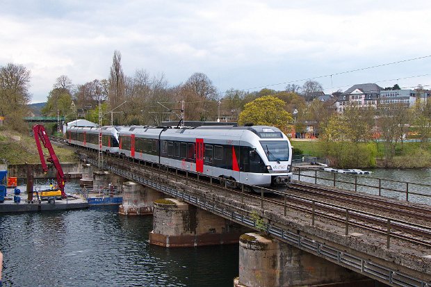 426 101