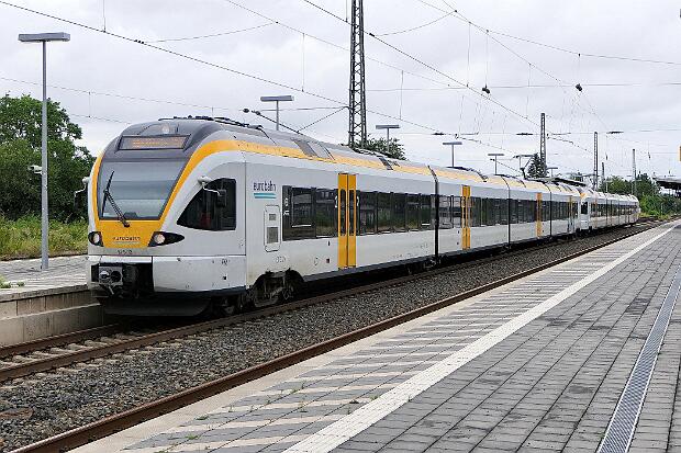 428 111