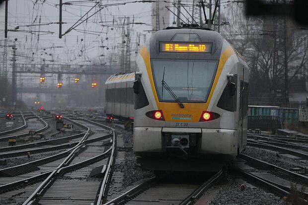 428 126