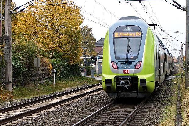 445 035