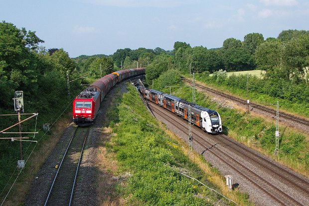 462 017