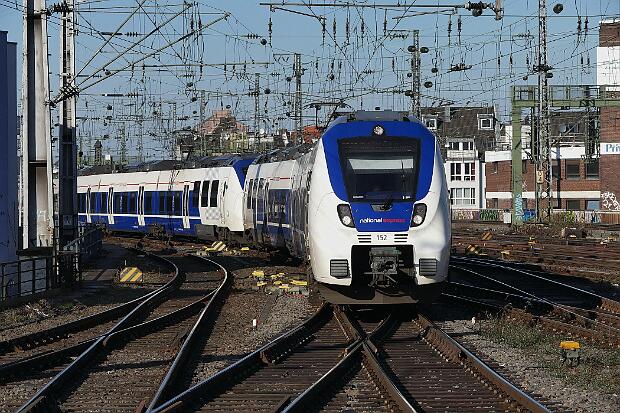 9442 152