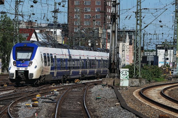 9442 355