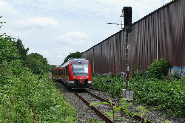 640 016