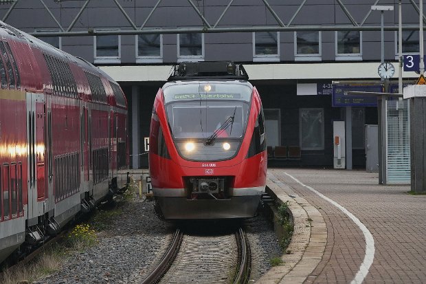 644 006