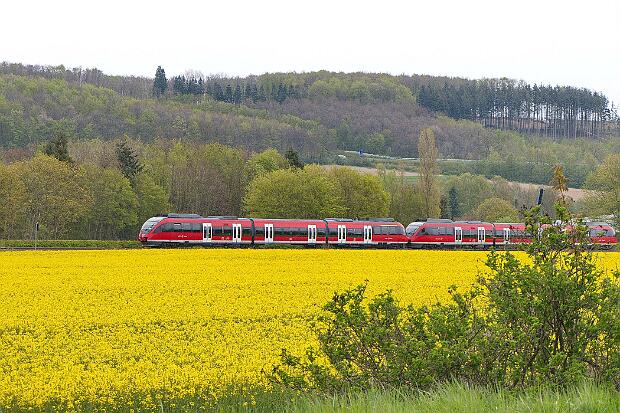 644 054