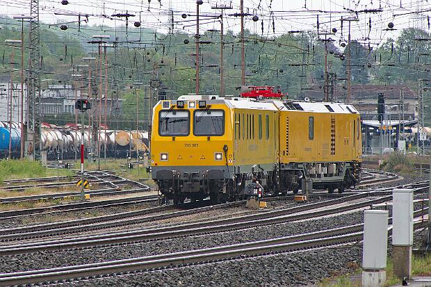 719 302