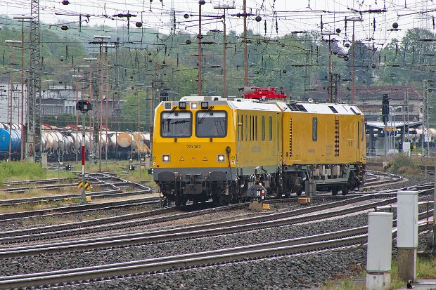 720 302