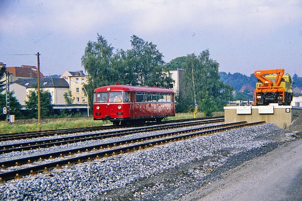 795 122