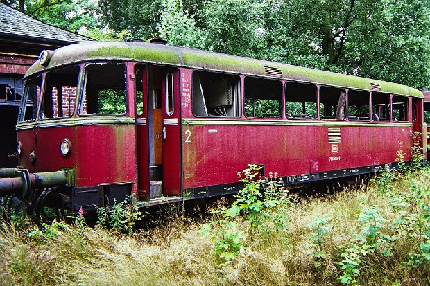 798 650