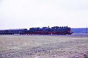 1988-50-021 Wadersloh Sonderzug mit 38 1772 und 64 289 nach Warstein.