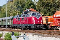 2024-09-01-013 Warstein 40 Jahre Eisenbahnfreunde Warstein mit Sonderfahrten. Hier startet die V200 zum Lohbusch.
