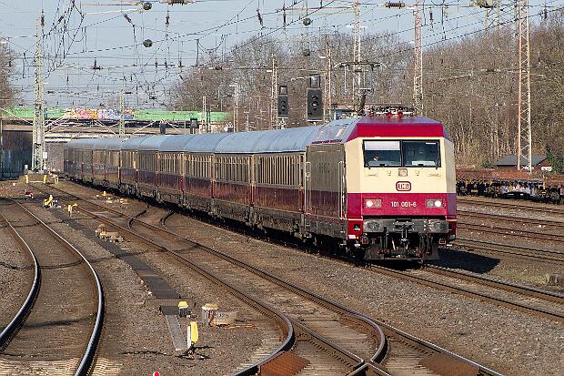 Eisenbahn Bildersortierung nach Jahrgängen und Fototouren.
