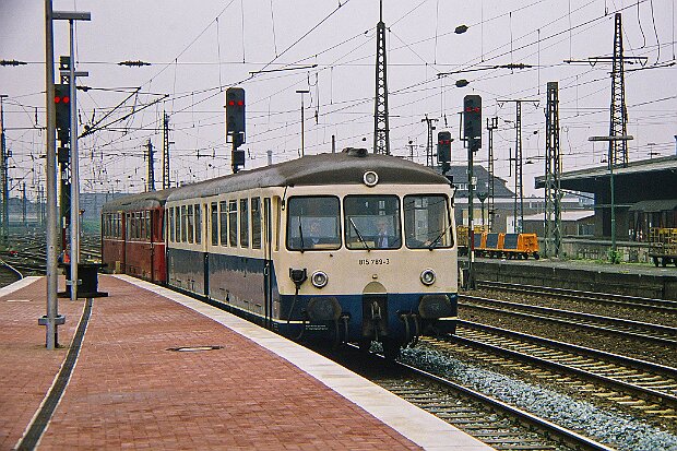 Triebfahrzeuge Übersicht der von mir fotografierten Triebfahrzeuge. Nach Baureihen sortiert. Ohne WLE.
